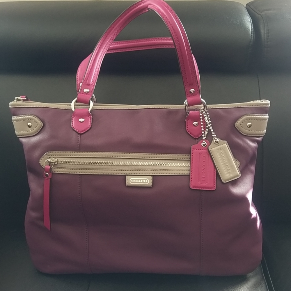 DAISY SPECTATOR LEATHER EMMA TOTE (COACH F23922) - Picture 2 of 10